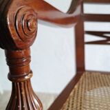 Captain chair