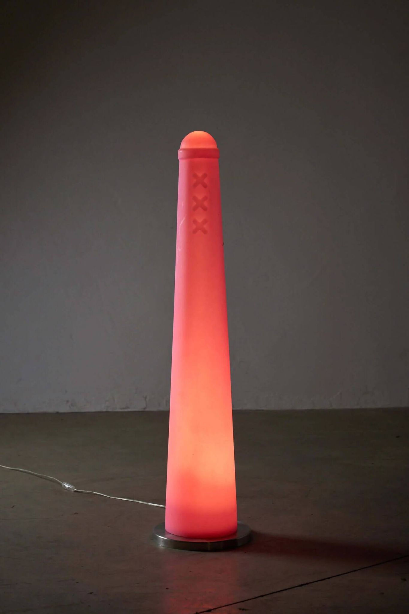 Amsterdamse Pole floor lamps in pink for Bijenkorf, 1990s