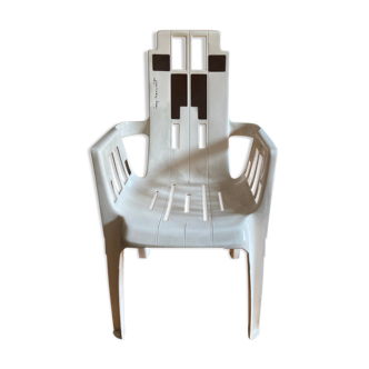 Boston Chair by Pierre Paulin