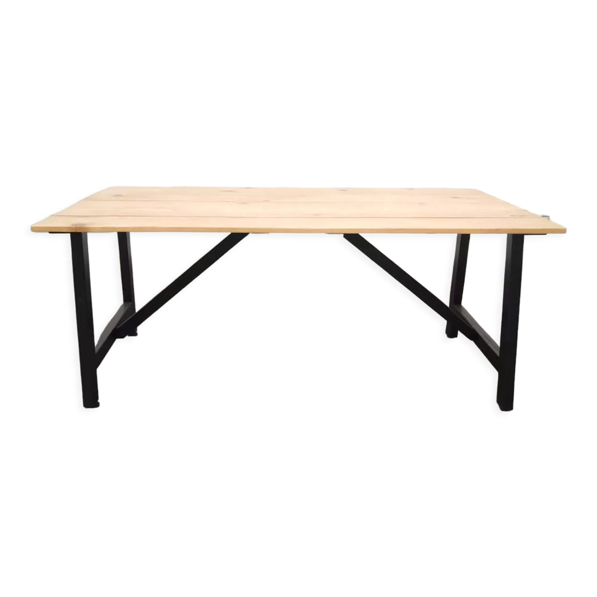 Pine table