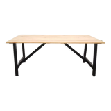 Pine table