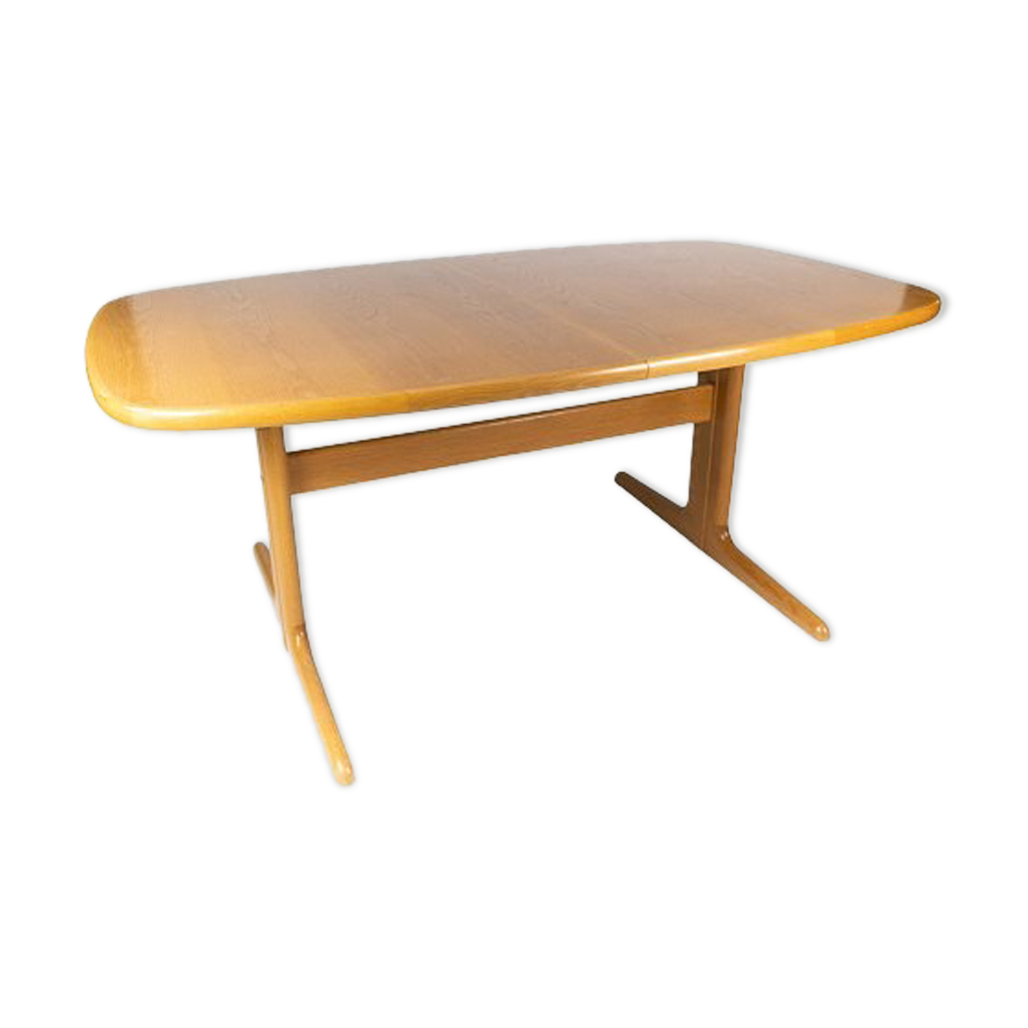 Dining table in oak of danish design manufactured by Skovby Furniture Factory from the 1960s.