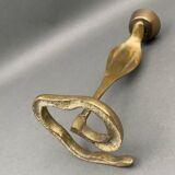 Bougeoir en bronze décor de cobra milieu XXe