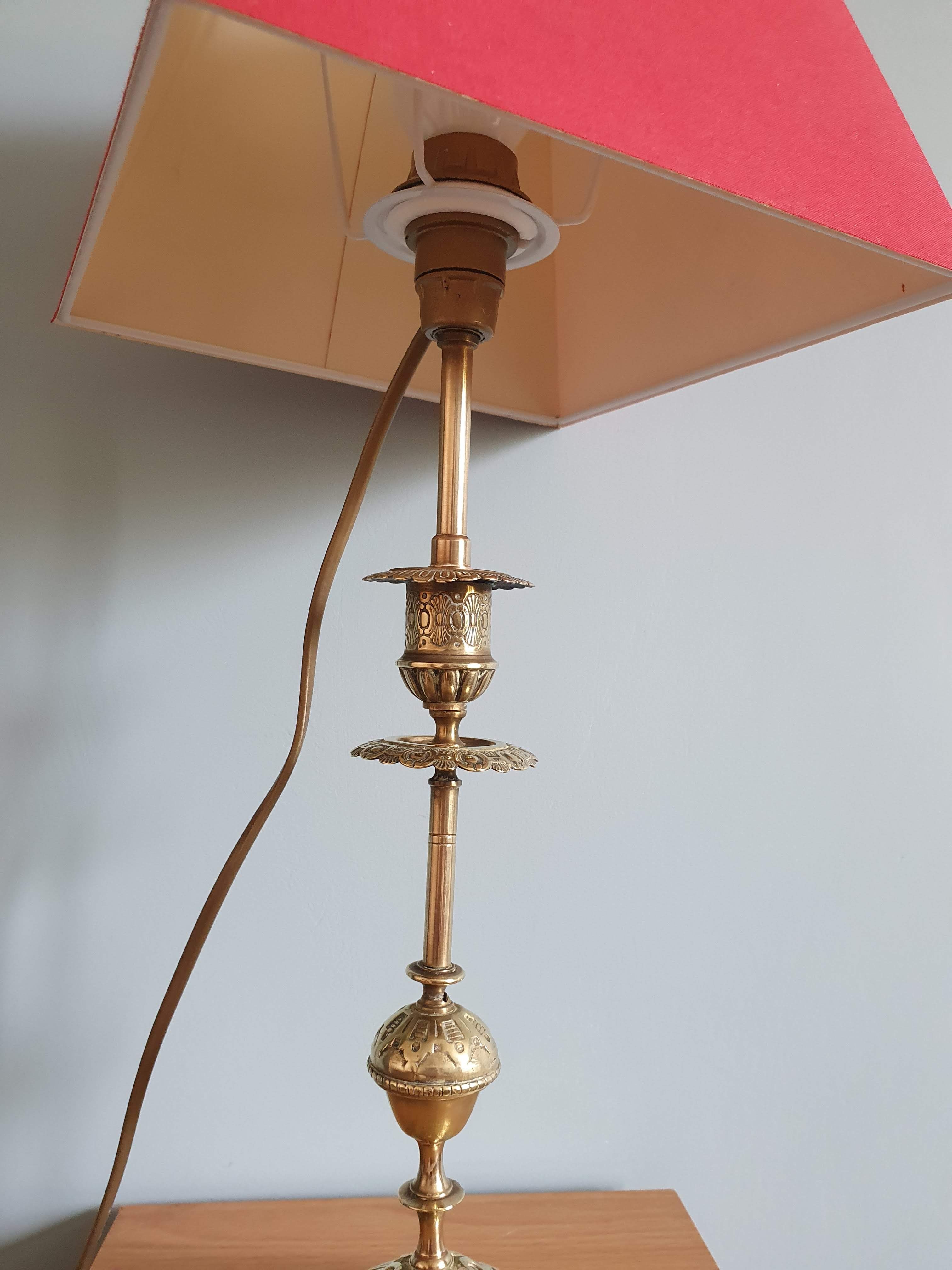 Duo de lampes en laiton abat-jour rouge