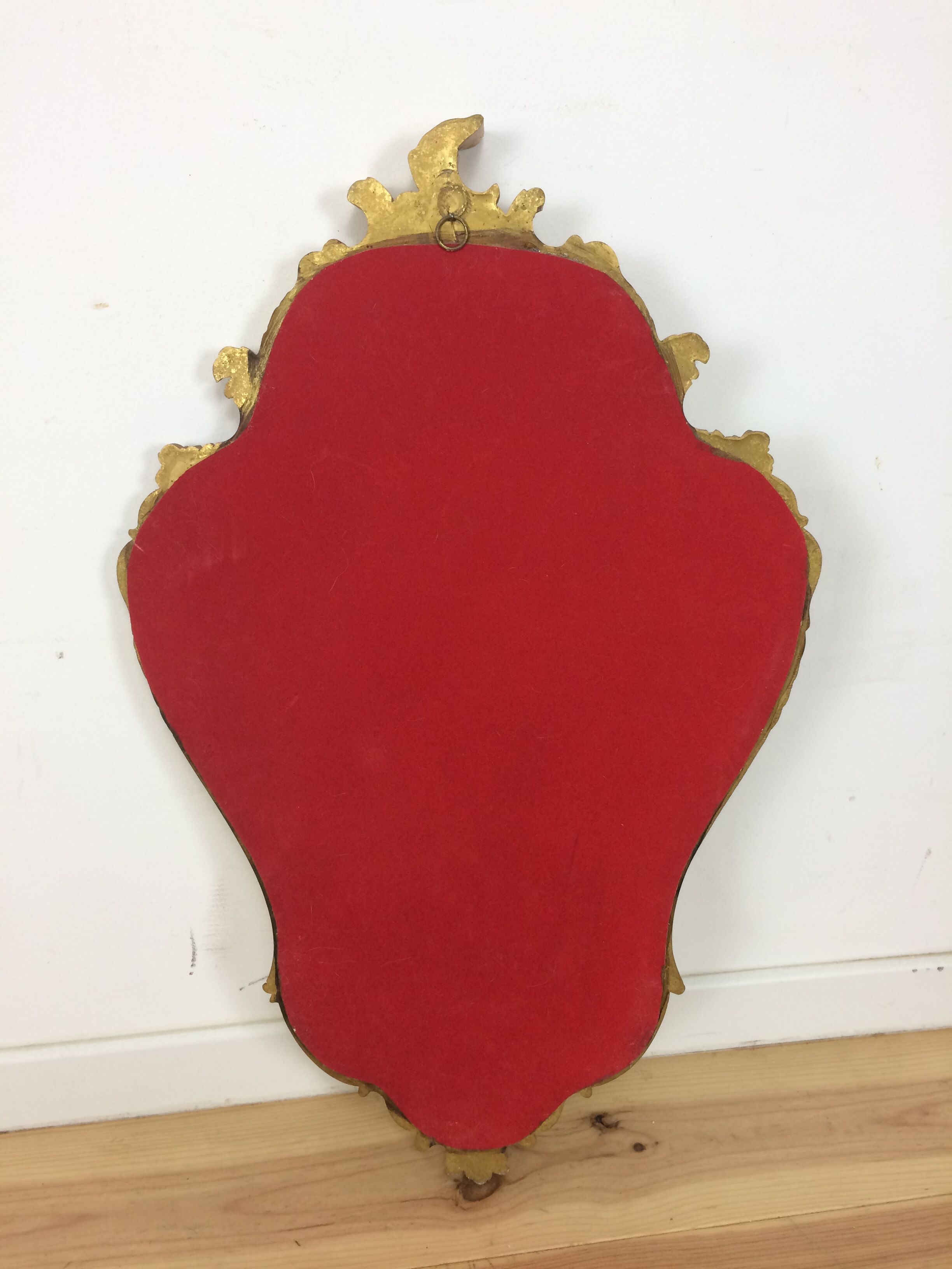 Classic gold mirror 71 x 44 cm