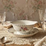 Bernardaud sauceboat Limoges porcelain with floral decoration from the 1920s to 1950s.