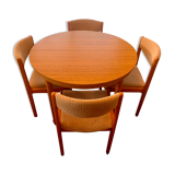 Extendable table & 4 chairs