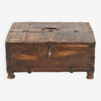 Peti - Wooden dowry chest n°13