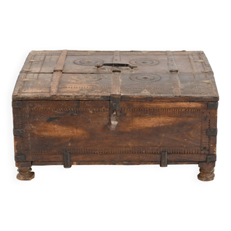Peti - Wooden dowry chest n°13