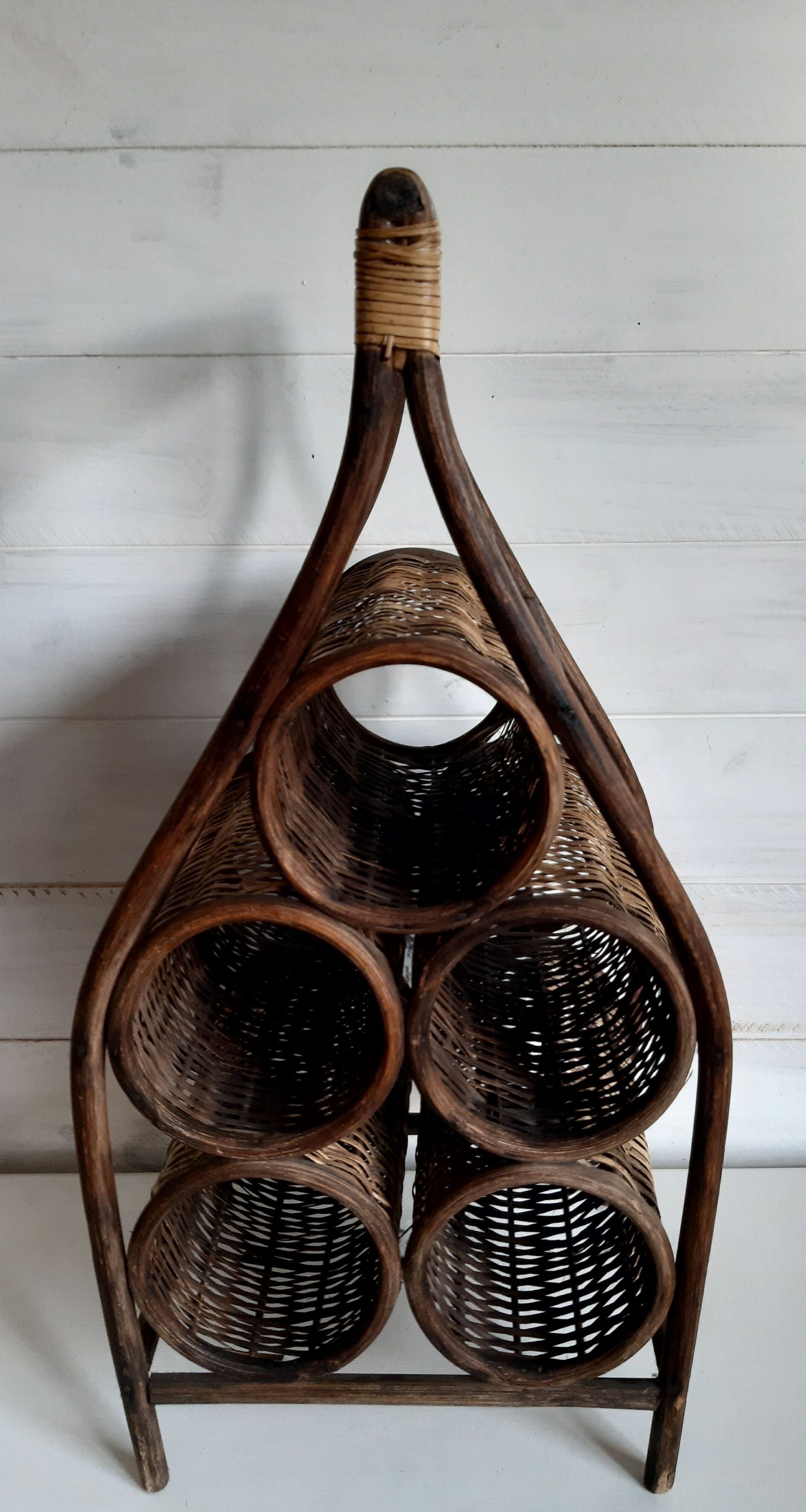 Porte bouteilles osier et rotin