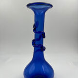 Vase en verre bleu