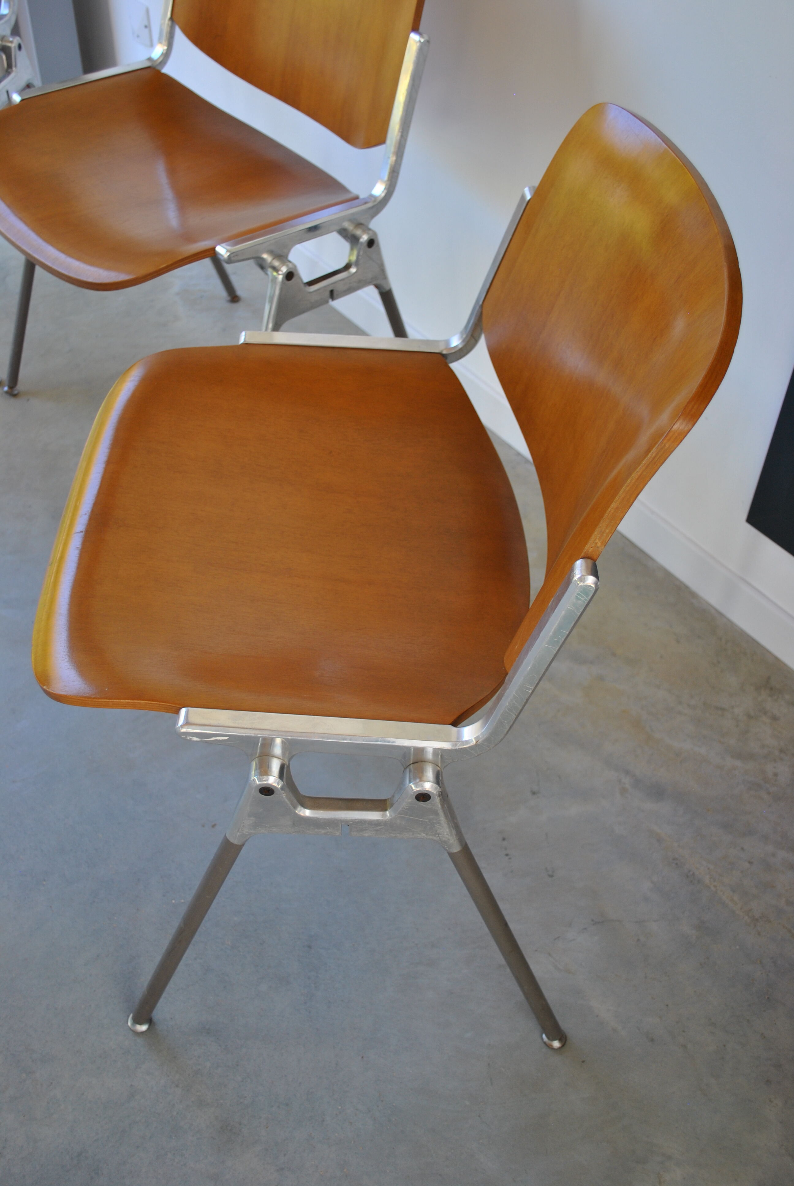 Chaises DSC-106 de Giancarlo Piretti éditées par Anonima Castelli ,1970