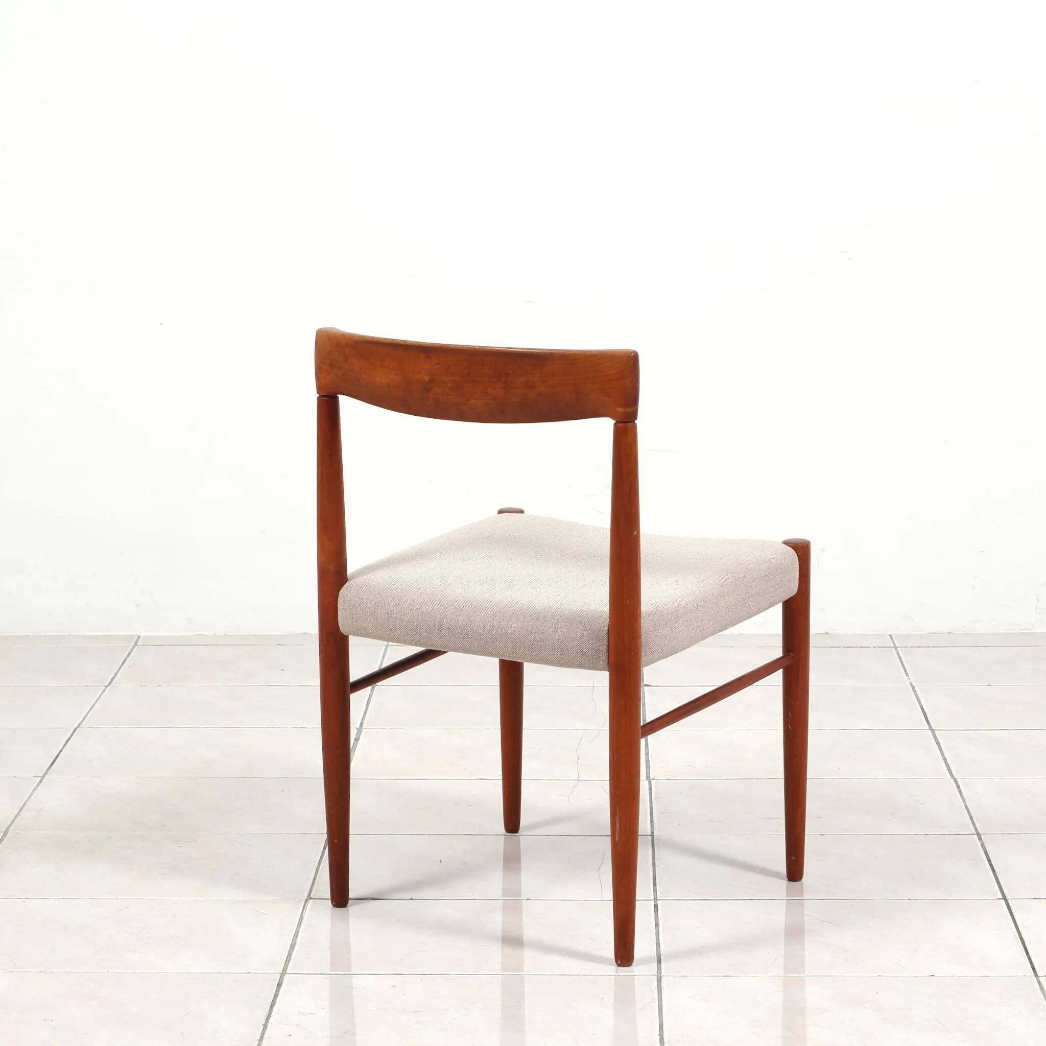 2 chaises de salle à manger en teck par HW Klein pour Bramin Mobler