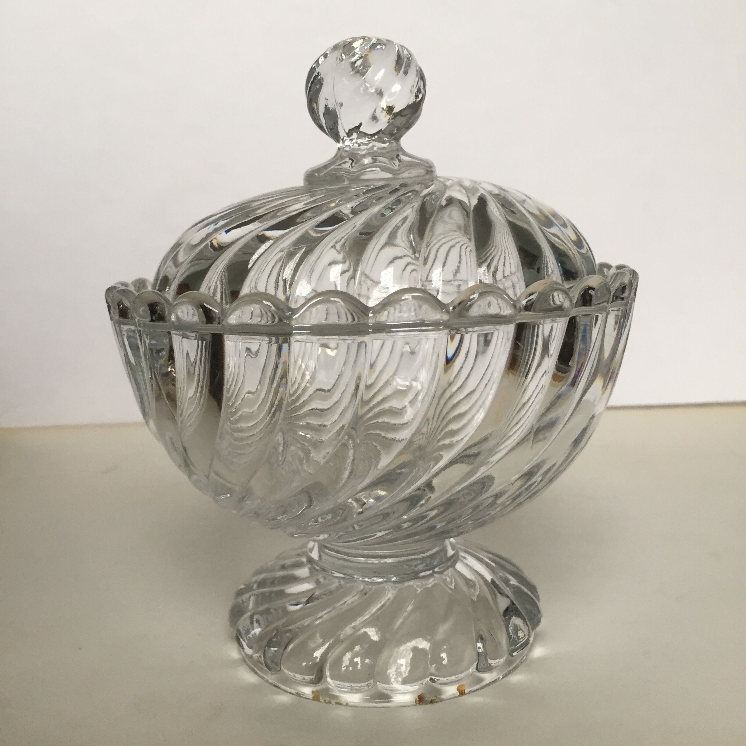 Bonbonnière en cristal de Baccarat