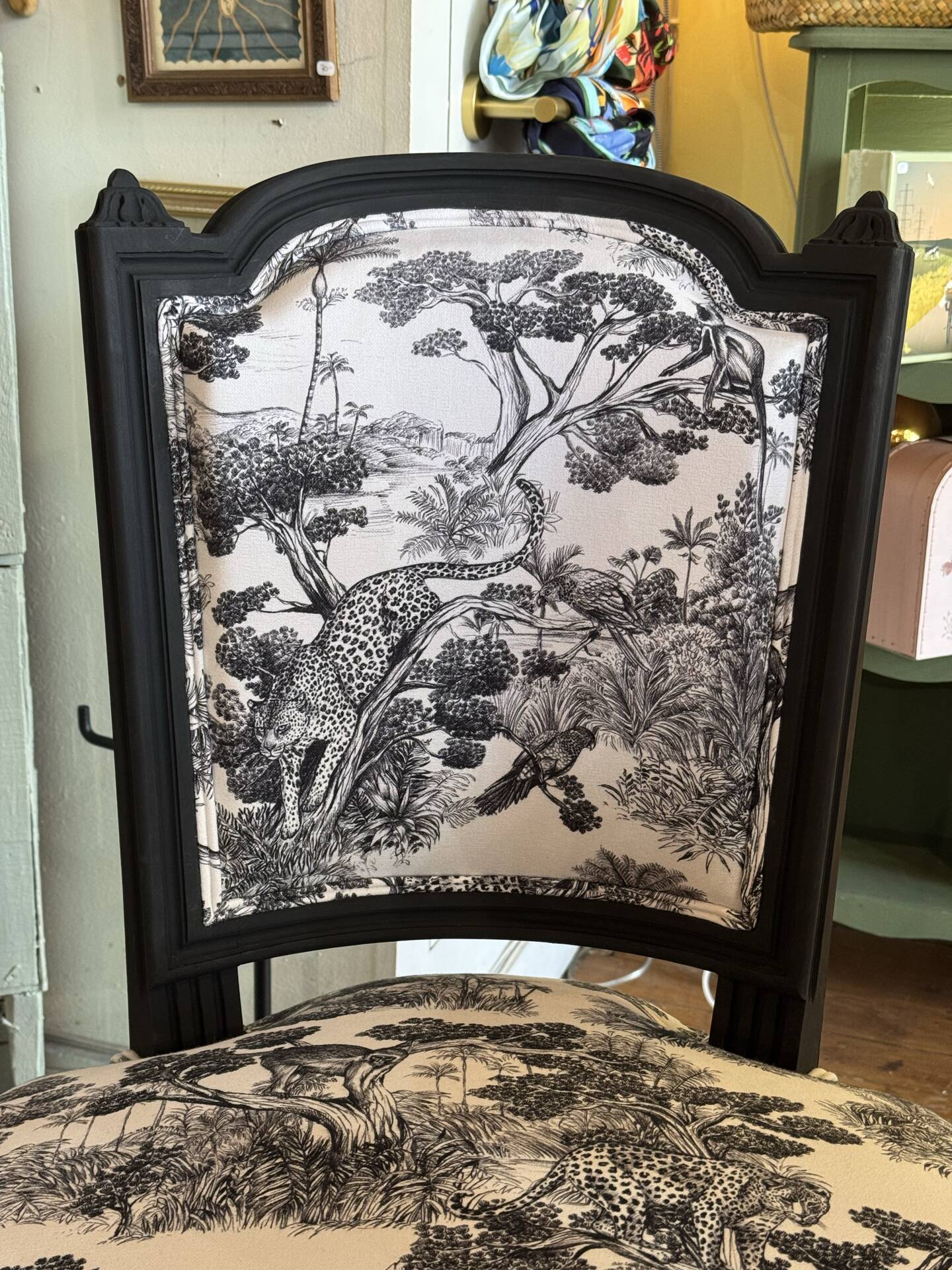 Corner chair Louis XVI - traditional upholstery