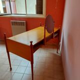 Vintage hairdresser with mirror Gautier