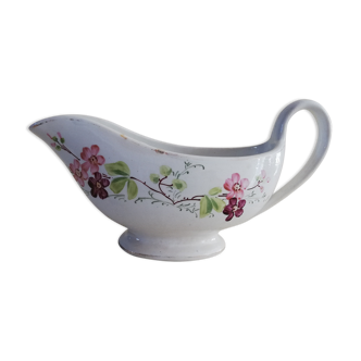 Iron earth sauce boat with floral pattern