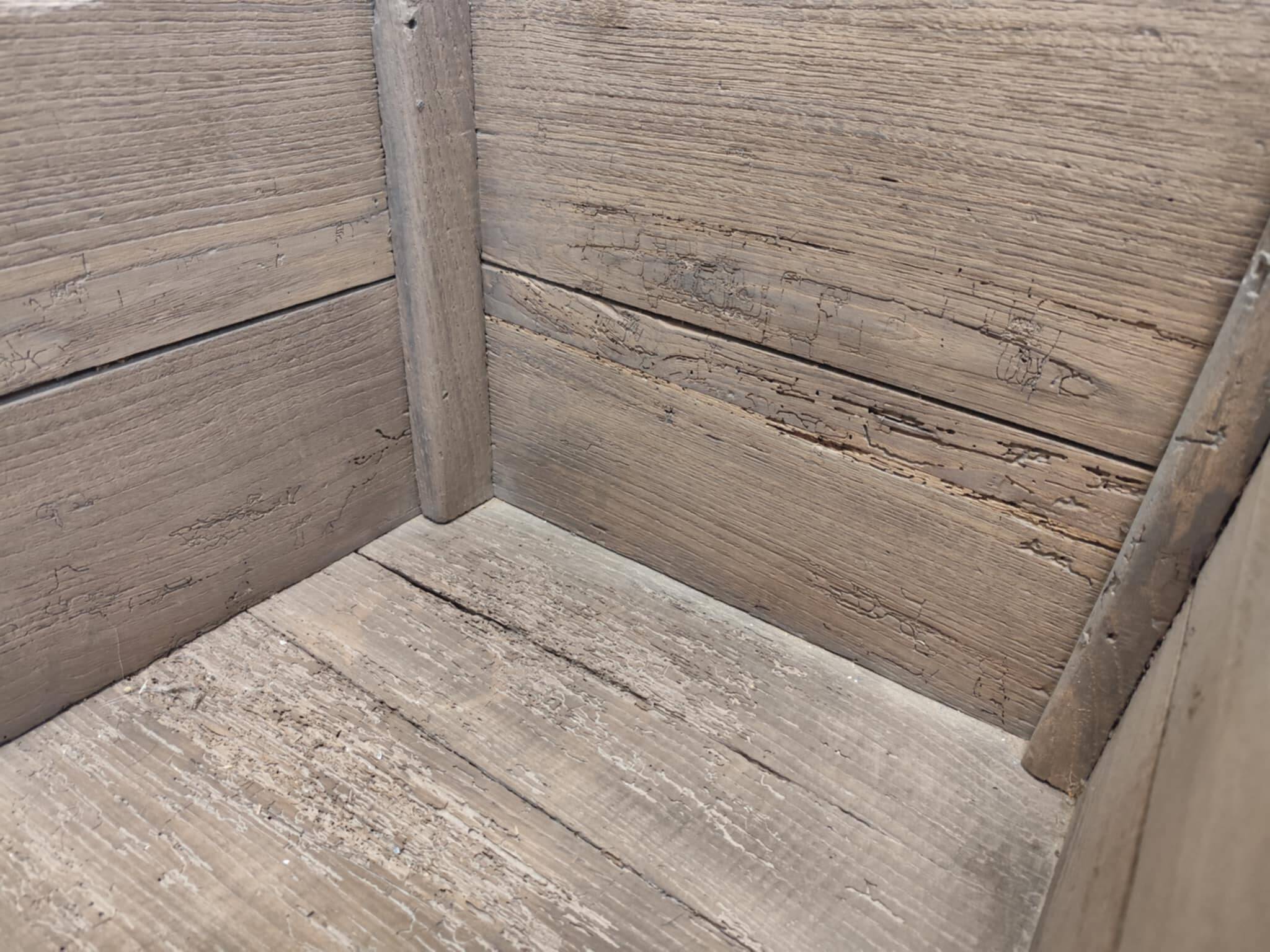 Chest, bench, kneading trough, trunk, solid oak