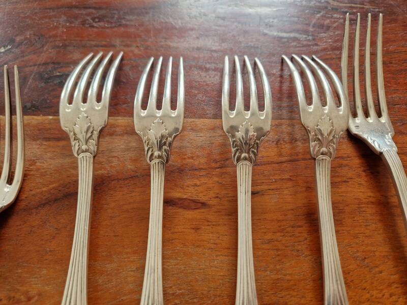 Christofle - Set of 12 dessert forks model Trianon in metal