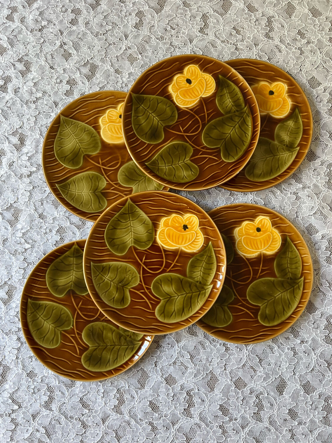 Set of 6 vintage Sarreguemines barbotine dessert plates