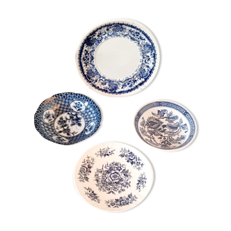 Set of 4 blue and white porcelain plates