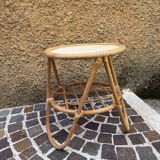 Vintage round rattan side table in very good condition.