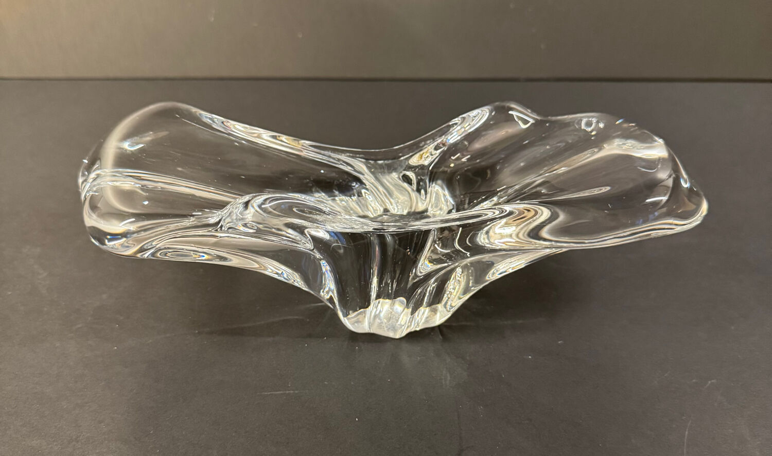 Vide-poche / cendrier en cristal – Baccarat, modèle Avila