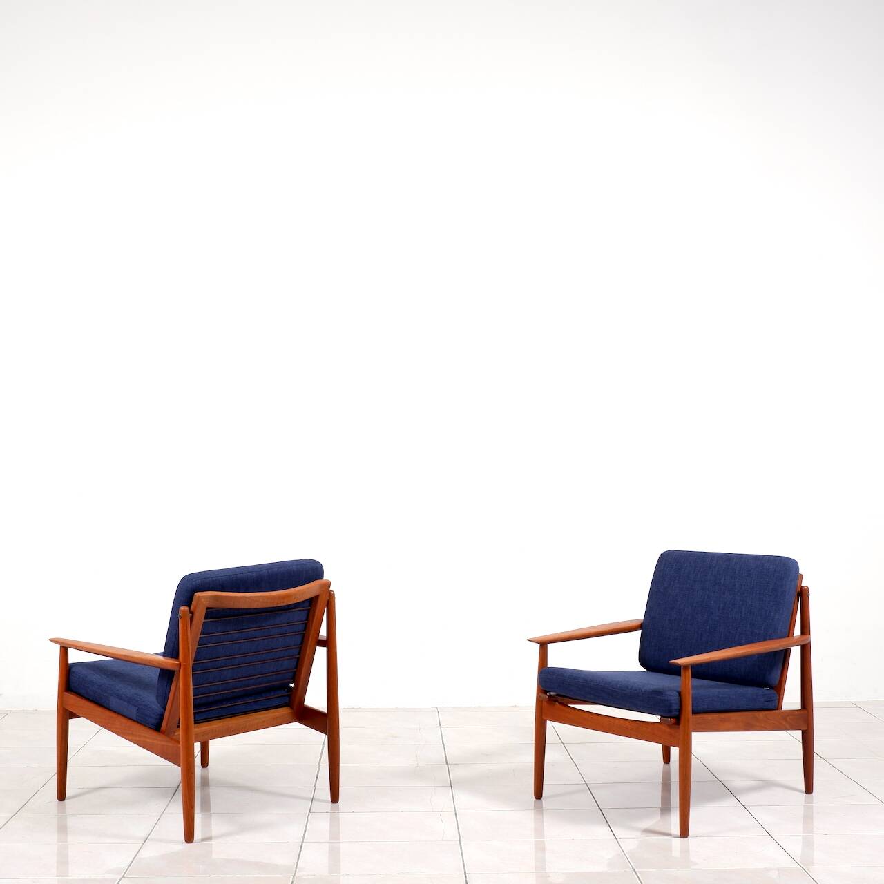 2 fauteuils lounge en teck par Arne Vodder pour Glostrup Mobelfabrik