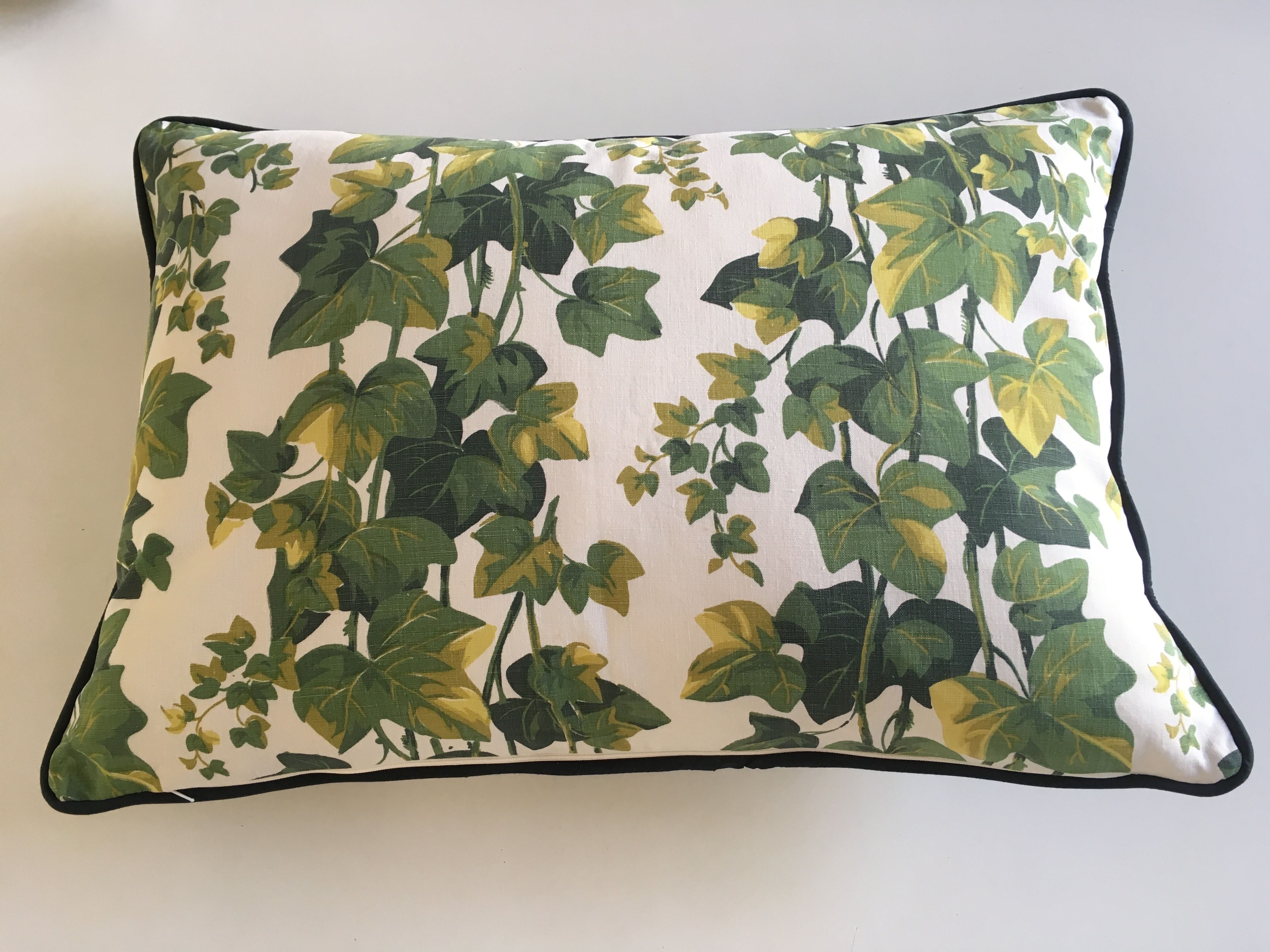 Cushion in old canvas Romanex 50s Ivy decor 40x60cm