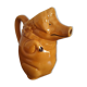 Pichet anthropomorphique en barbotine