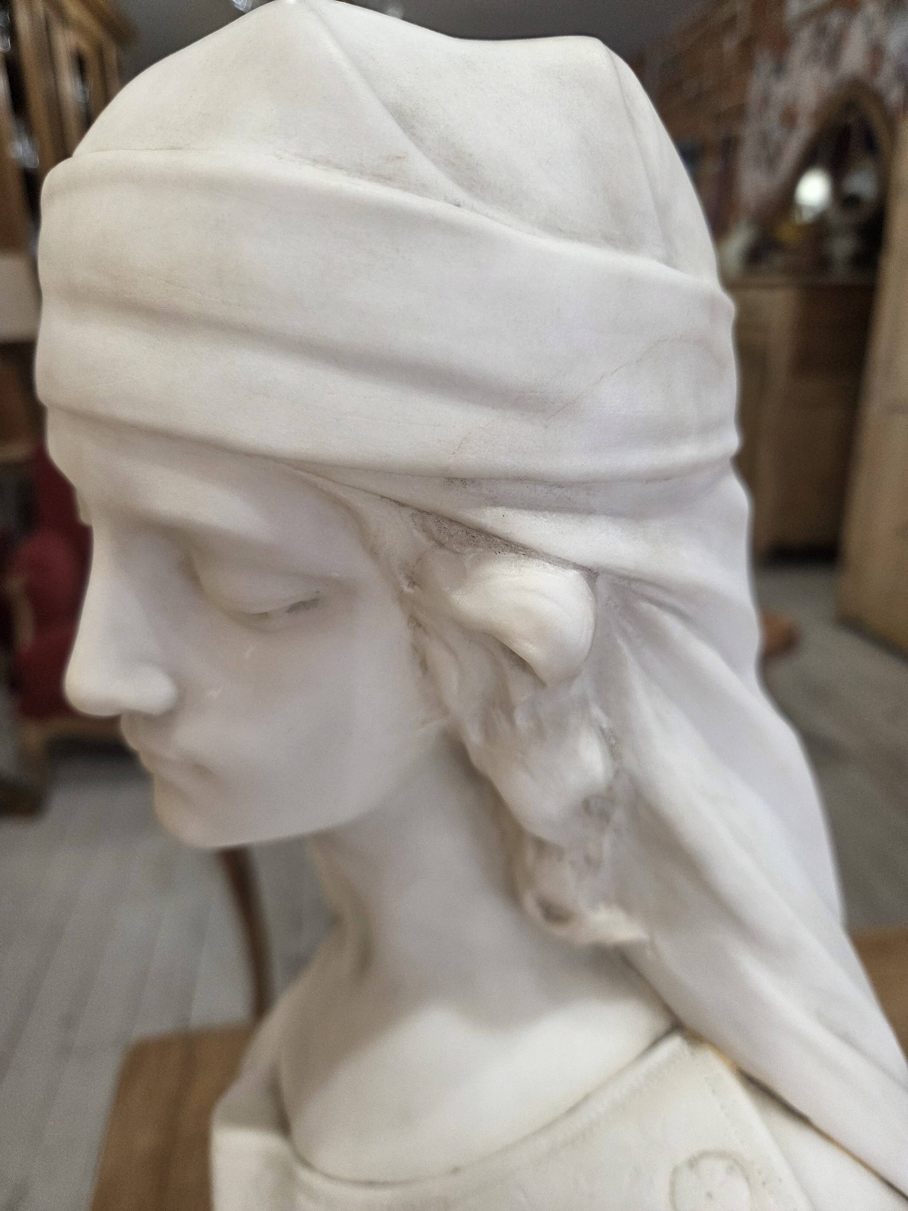 PUCI bust in Carrara marble