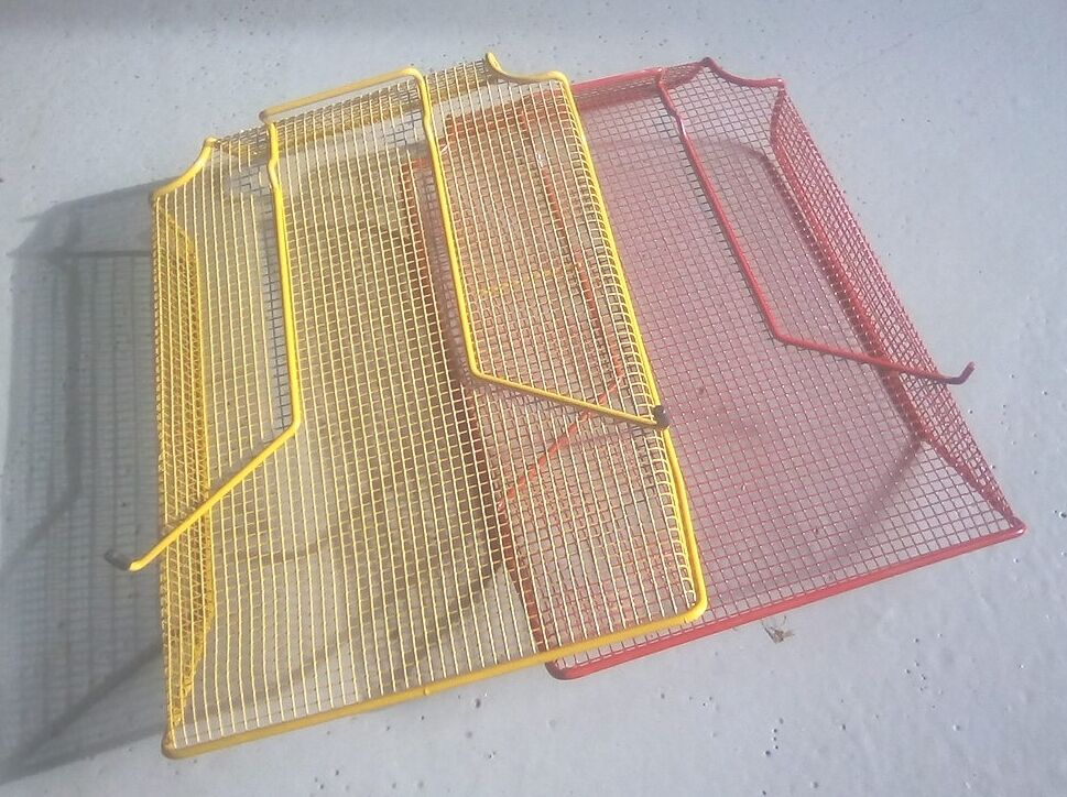 2 metal baskets 80's