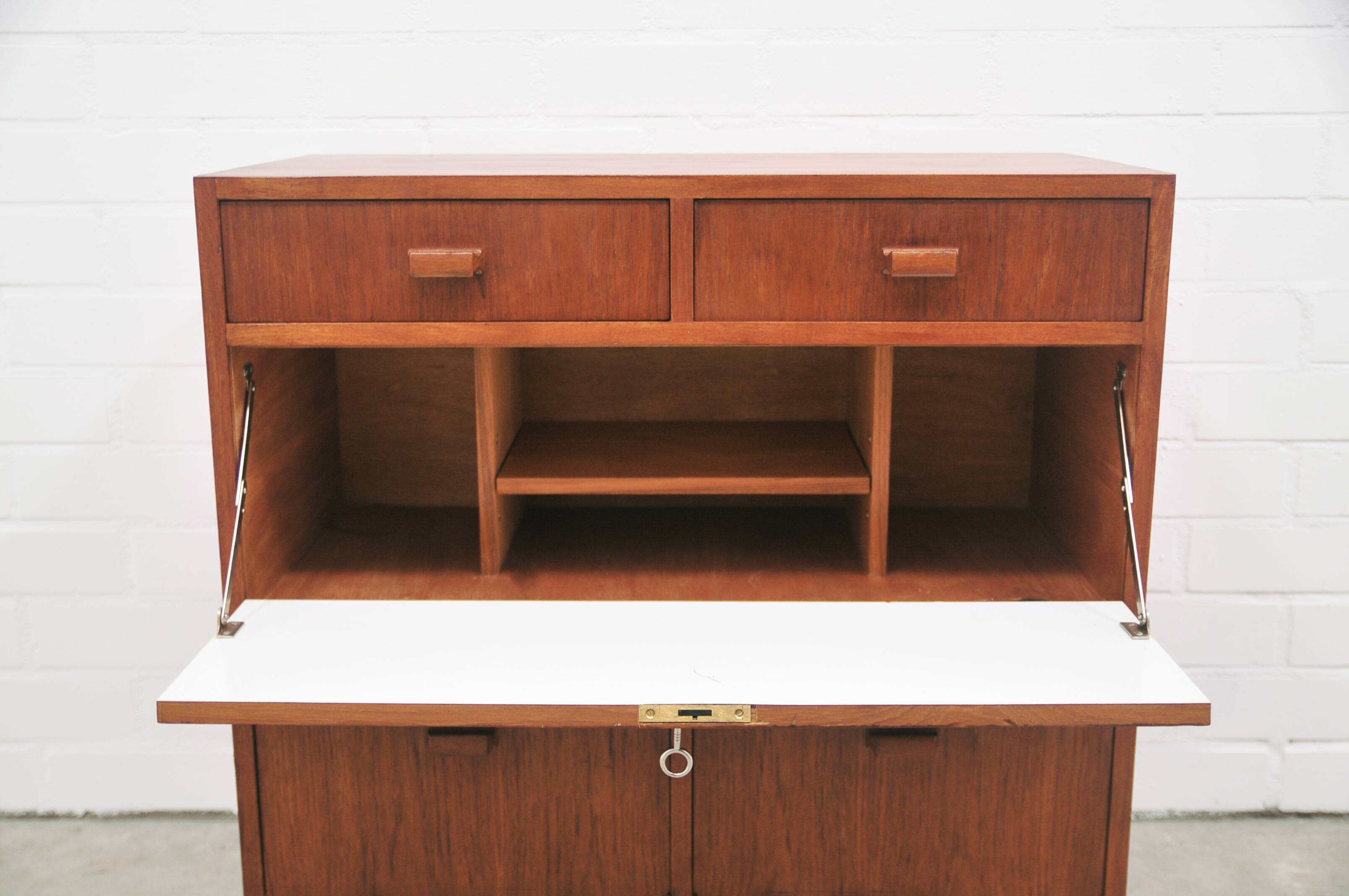 vintage administration chest of drawers