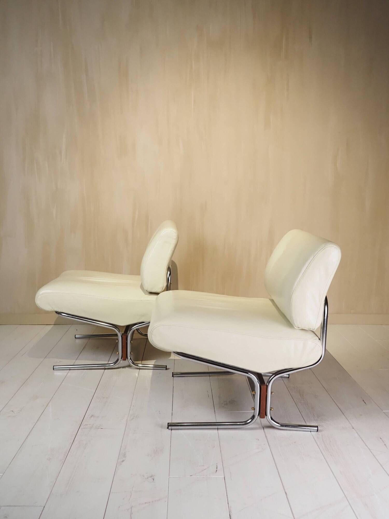 Rare pair of "Caracas" lounge chairs by Pierre Guariche, 1960s
