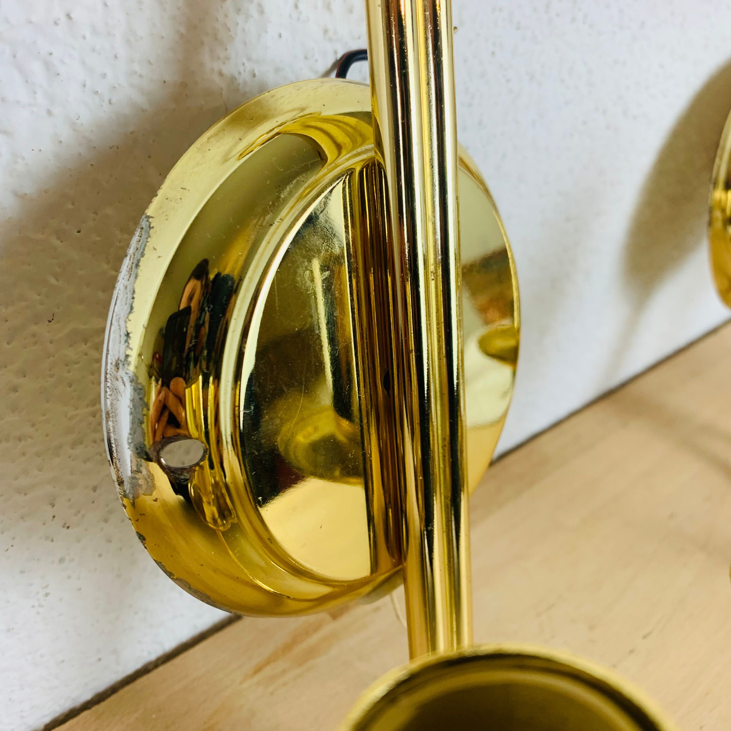Pair of brass wall lamps Hollywood Regency Je Fassung