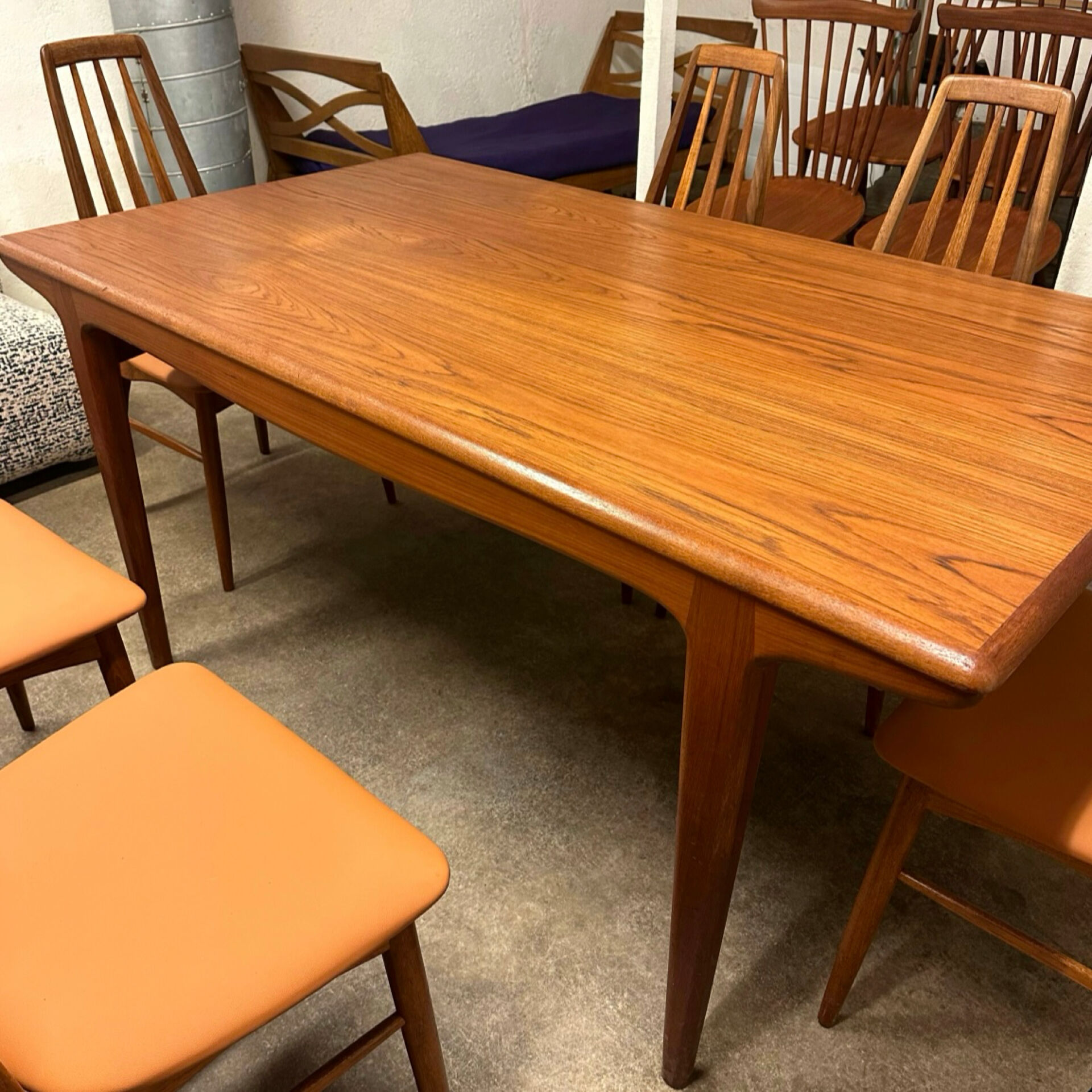Teak dining table, 1960