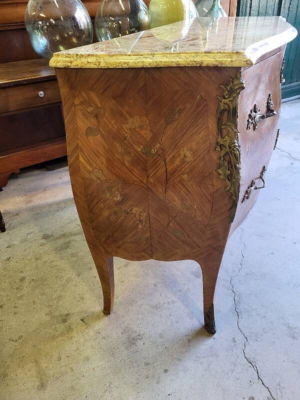commode en bois de rose 2 tiroirs plateau marbre