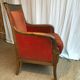 Fauteuil Bergère aux dauphins noyer