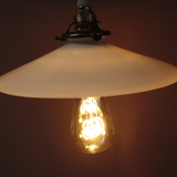 Suspension en opaline blanche