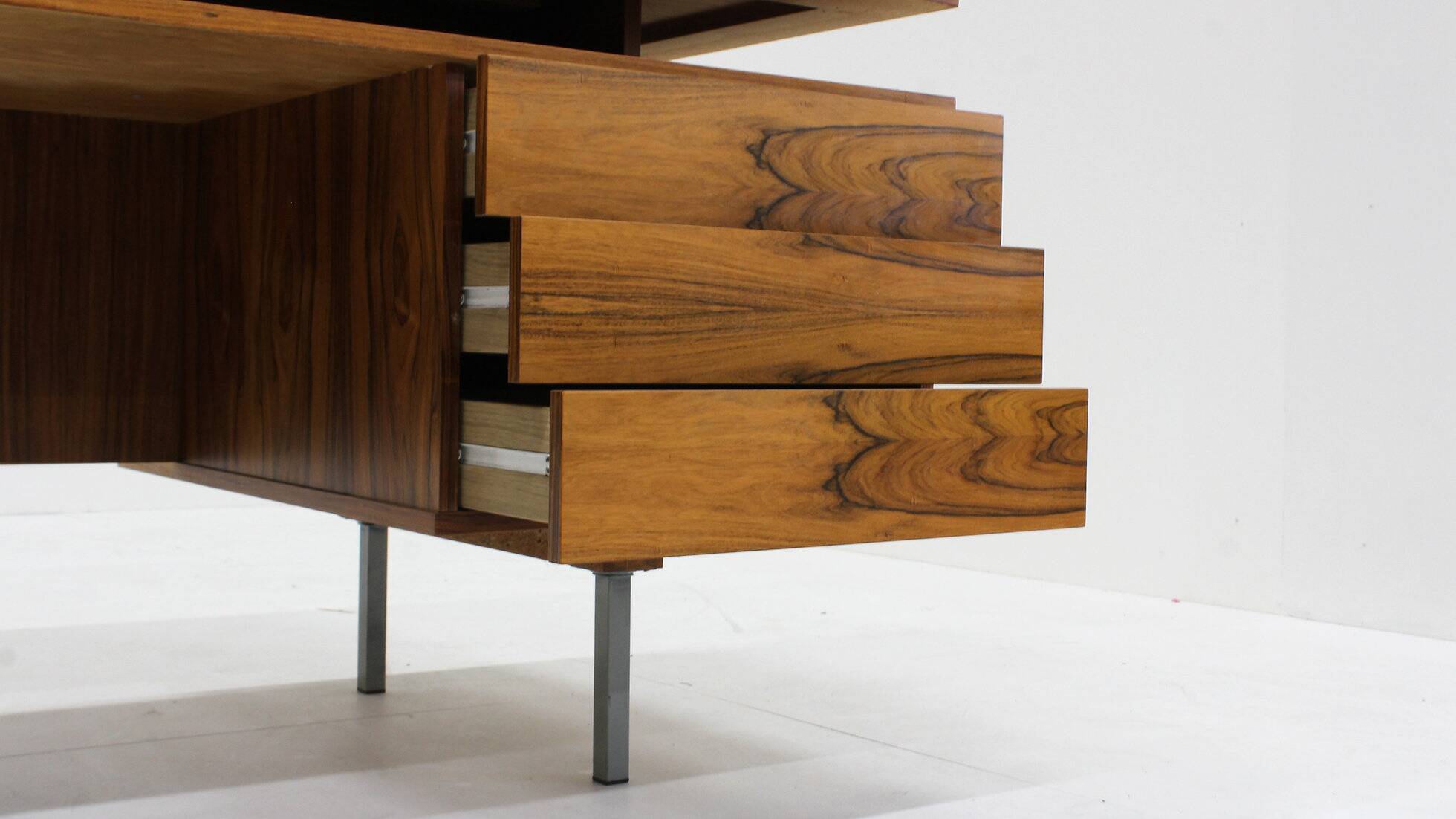 Bureau, Danemark années 1960