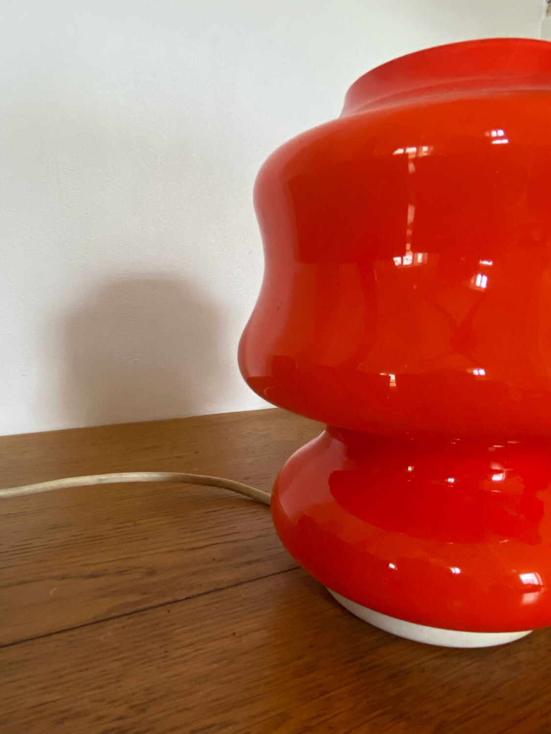 Glass table lamp
