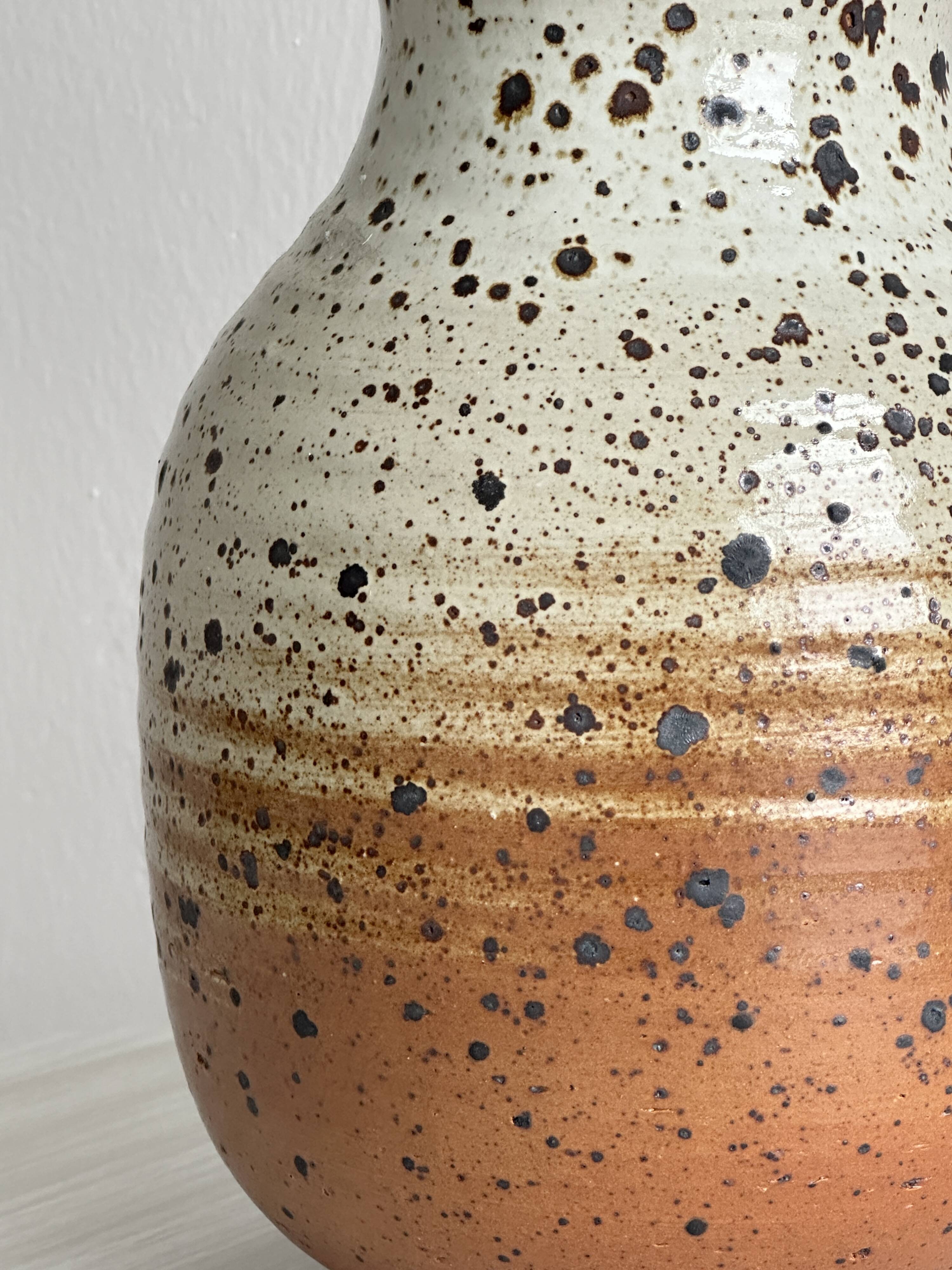Pyrite stoneware vase