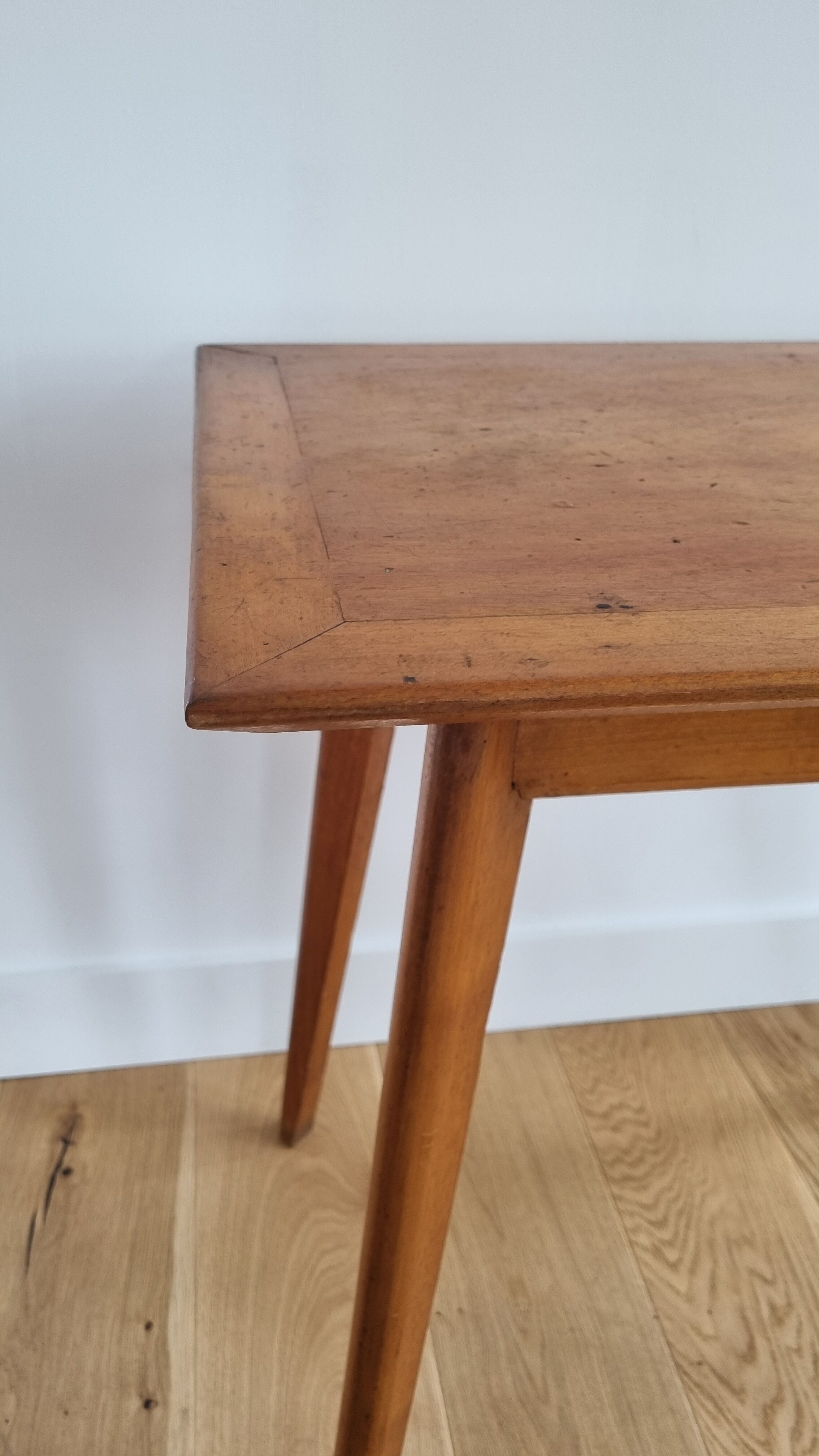 Vintage compass foot desk