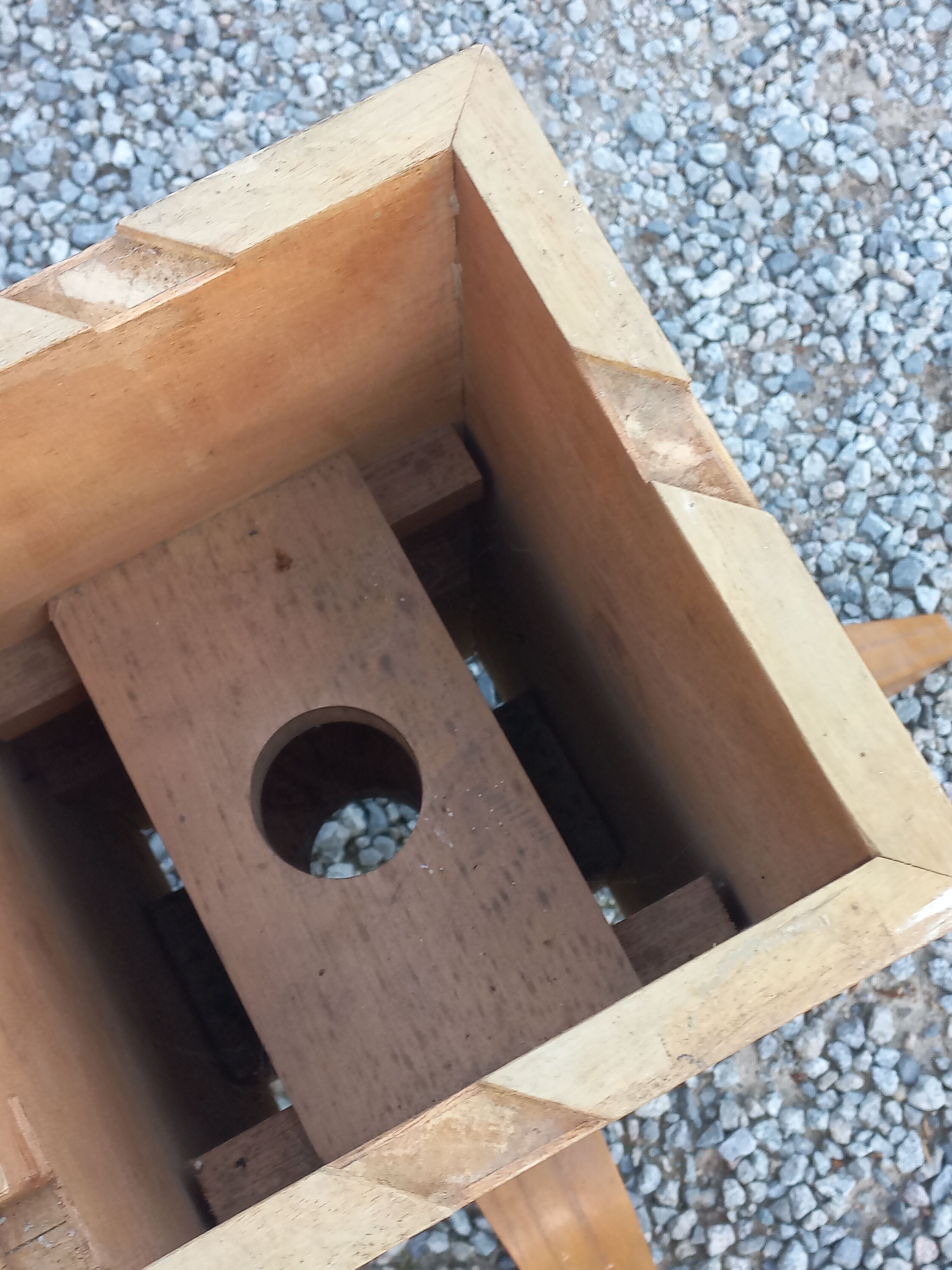 1950s round oak table, 2 heights, central quadripod leg