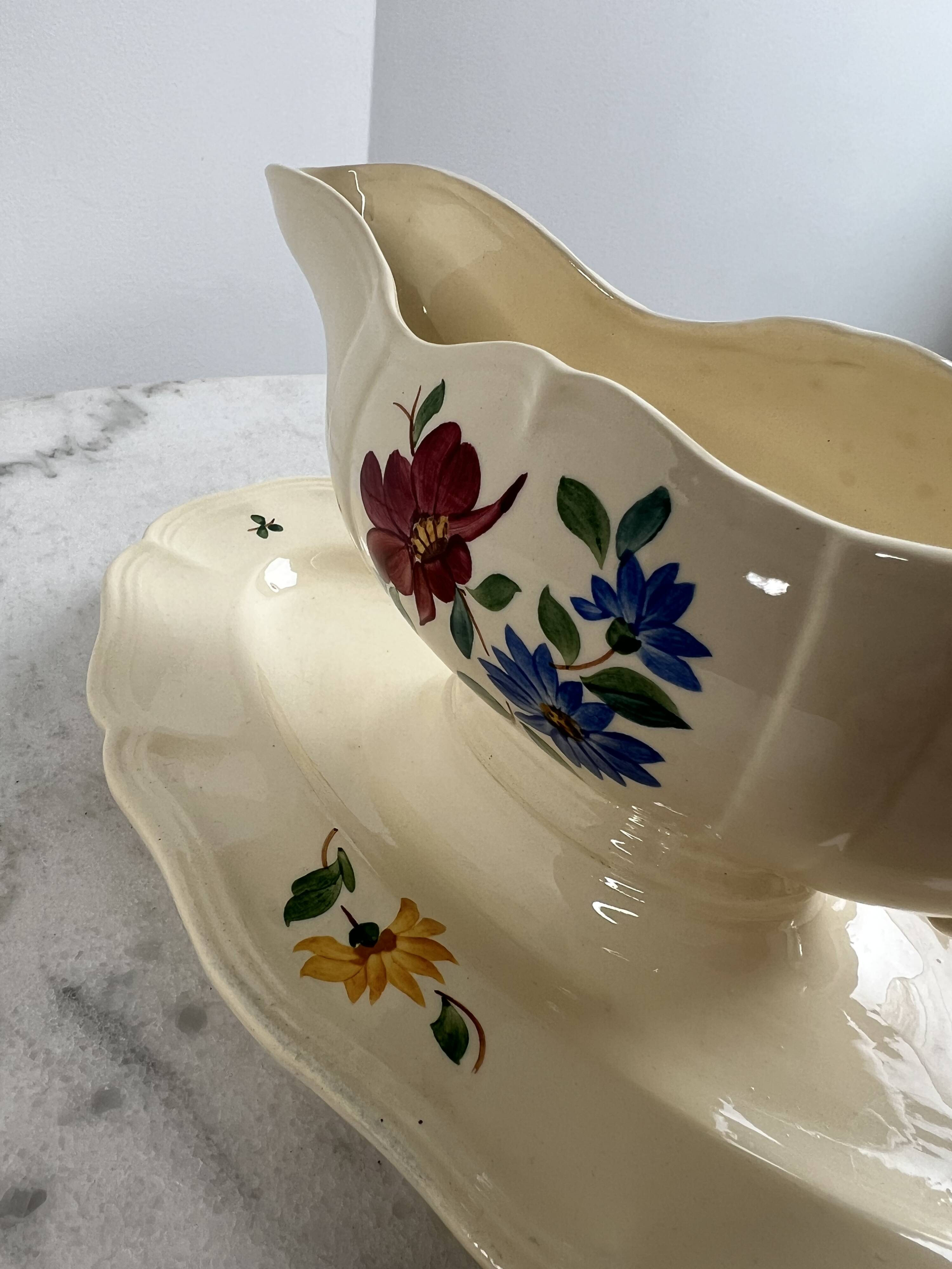 Ironware sauceboat Sarreguemines and Digoin