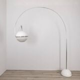 Vintage arc lamp from the 70s focus model design fabio lenci for guzzini