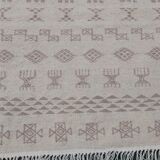 White and grey Berber carpet with Berber motifs 200x150cm