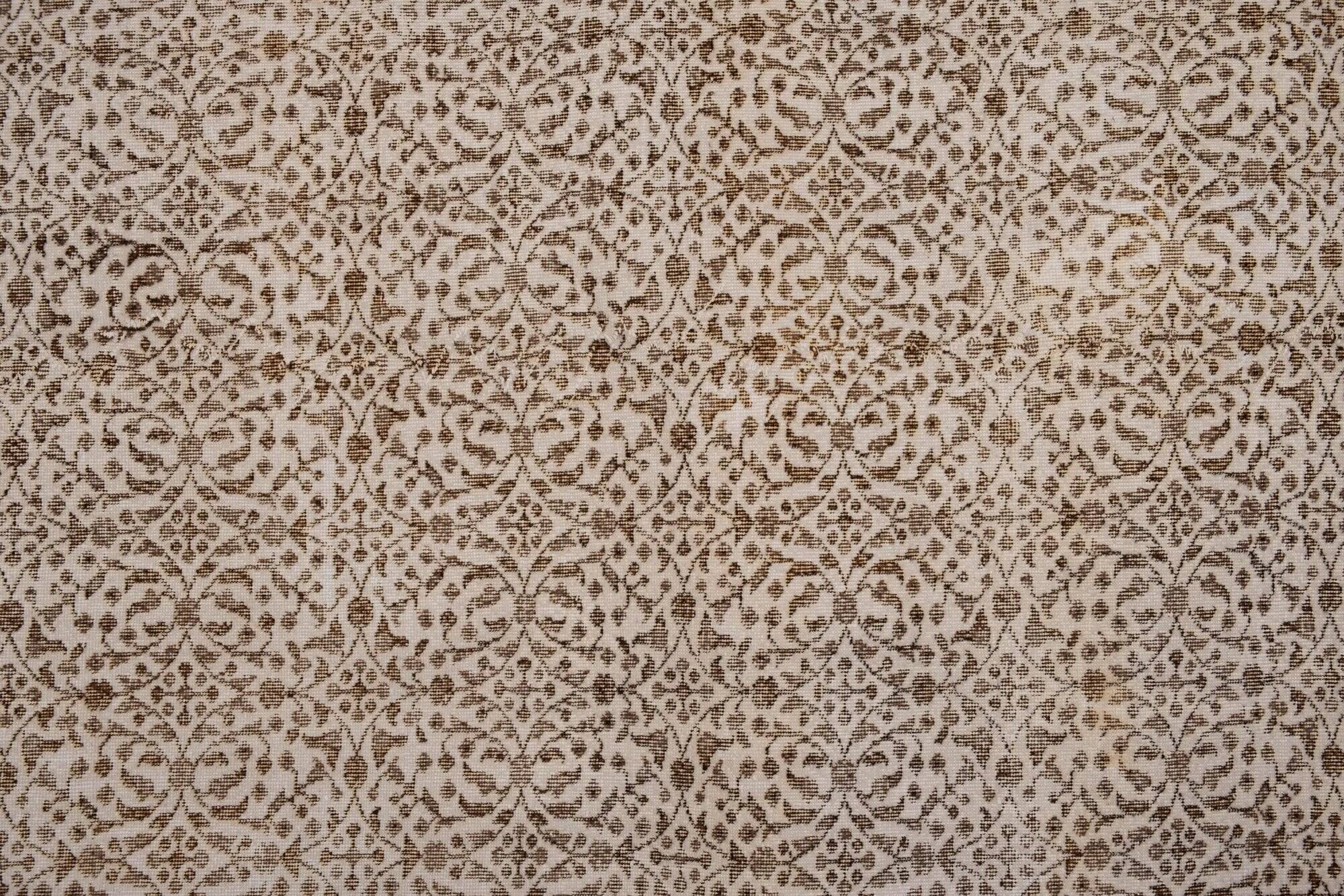 Vintage Turkish Oushak rug 205x304 cm