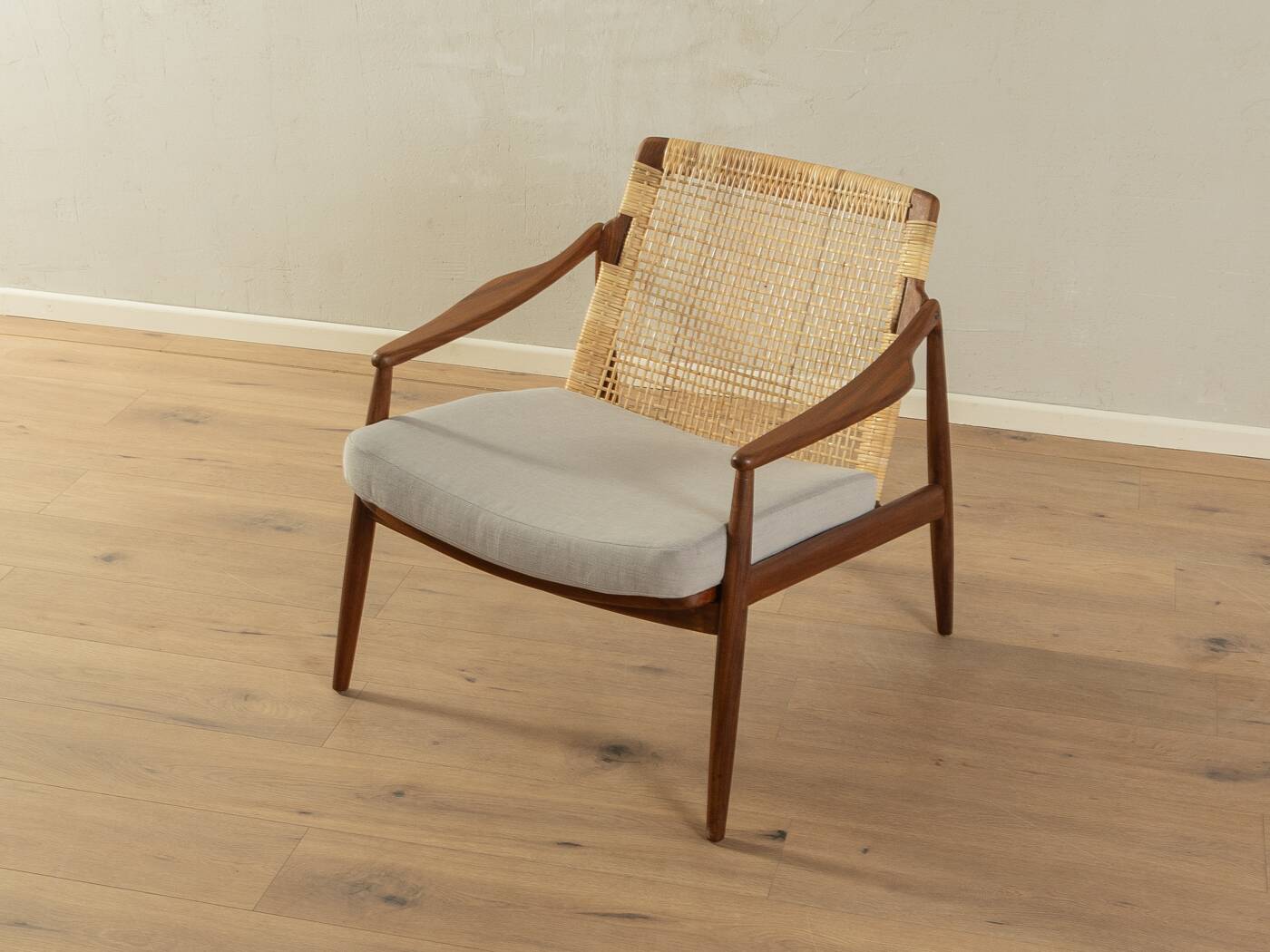 Exclusive furniture suite