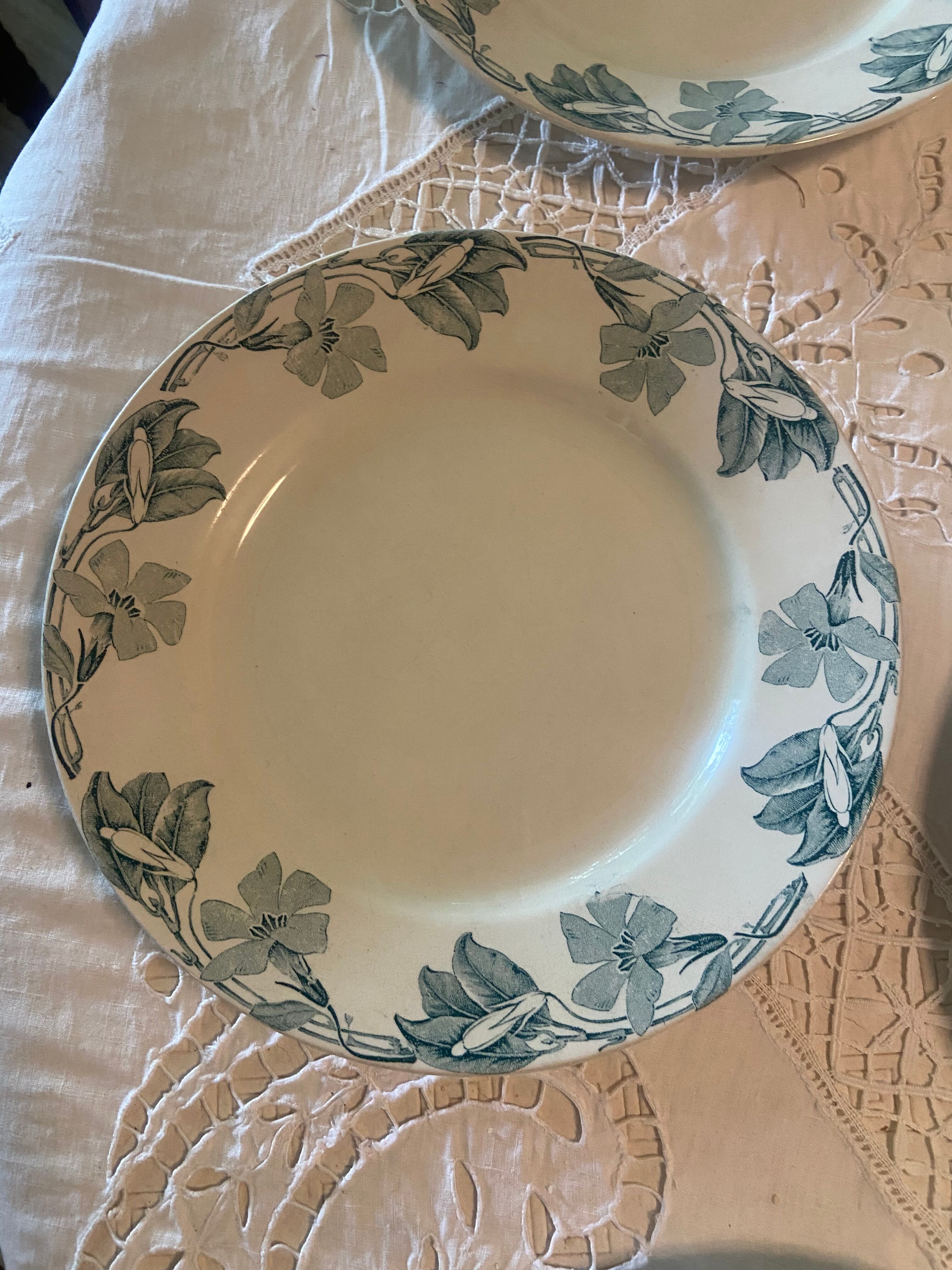 Set of 14 vintage Lunéville porcelain plates